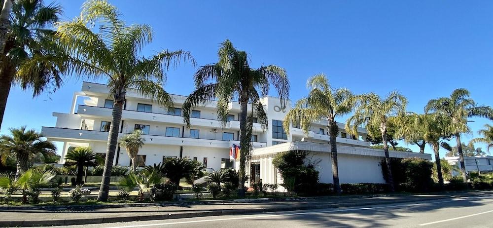 Hotel Club Clorinda Nuova Gestione 2024 Paestum Zewnętrze zdjęcie