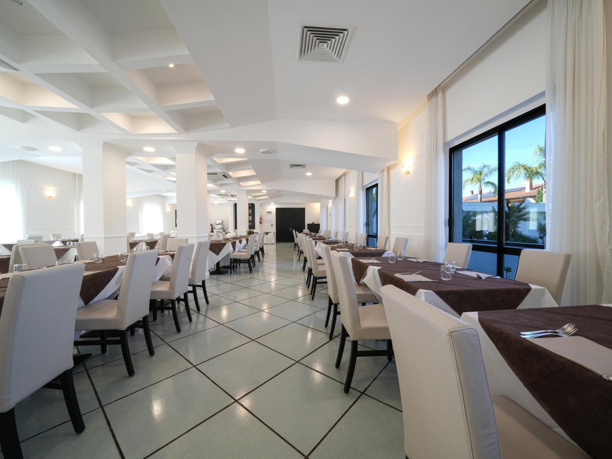 Hotel Club Clorinda Nuova Gestione 2024 Paestum Zewnętrze zdjęcie