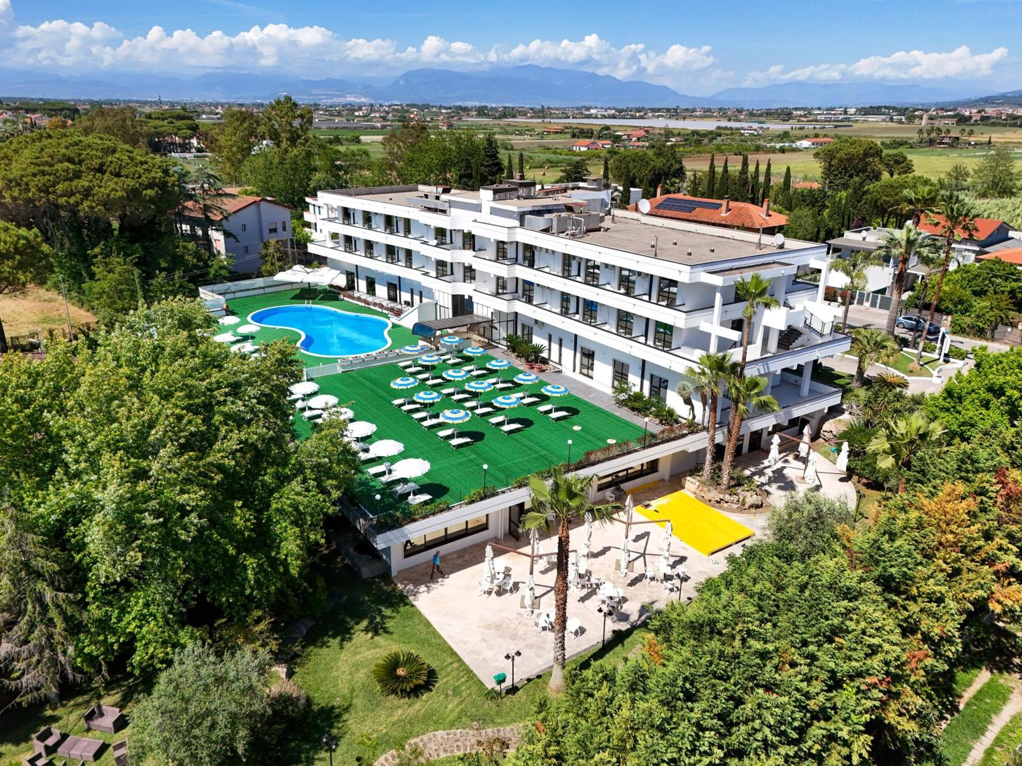 Hotel Club Clorinda Nuova Gestione 2024 Paestum Zewnętrze zdjęcie